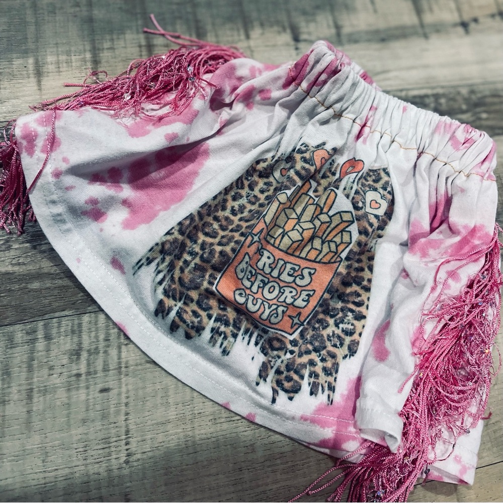 Graphic crop top